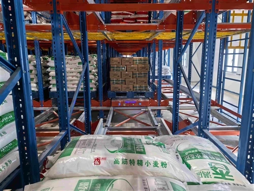 Desiree Four-Way Shuttle Dense Warehouse: Constant-פתרון אחסון בטמפרטורה עבור אורז, קמח, שמן ודגנים